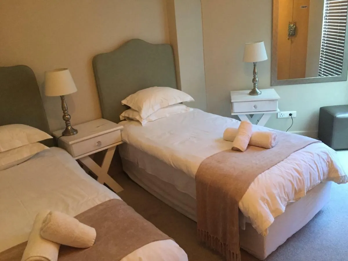 Hibernian Towers 1802 Self Catering Accommodation Strand Western Cape South Africa 0*,  Sudáfrica